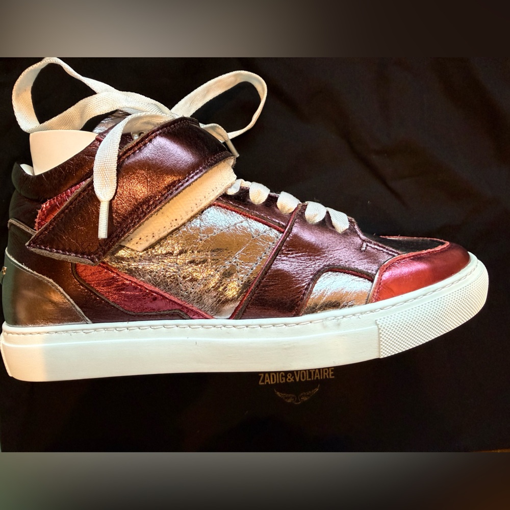 ZADIG & VOLTAIRE
Flash Vintage Metallic Leather Sneakers